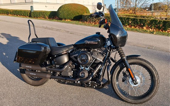 Gebrauchtmotorrad Harley-Davidson Softail Street Bob FXBB - Bild 1