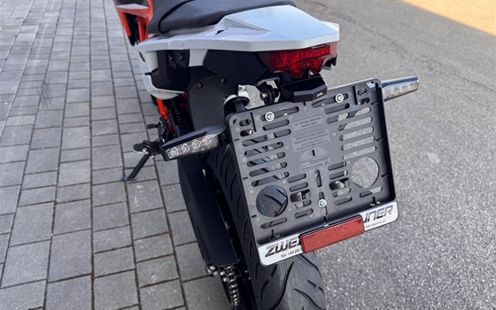 Neufahrzeug KTM 125 SMC R - Bild 7