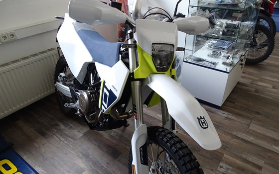 Neufahrzeug Husqvarna 701 Enduro - Bild 3