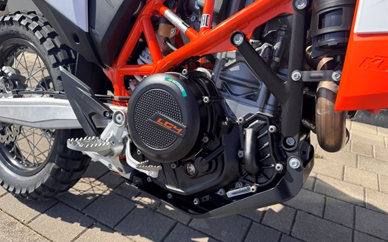 Neufahrzeug KTM 690 Enduro R - Bild 7