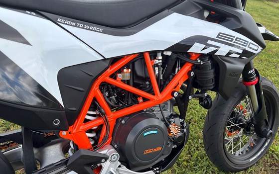 Gebrauchtmotorrad KTM 690 SMC R - Bild 11