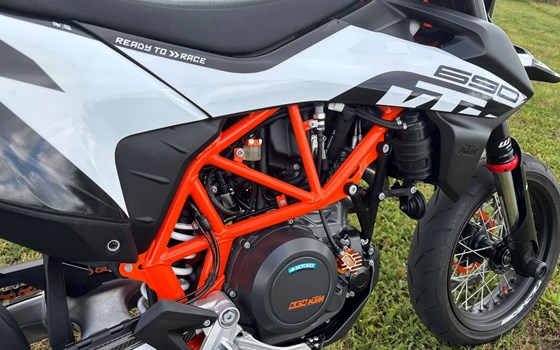 Gebrauchtmotorrad KTM 690 Supermoto R - Bild 11