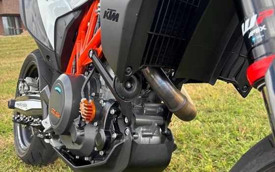 Gebrauchtmotorrad KTM 690 SMC R - Bild 19