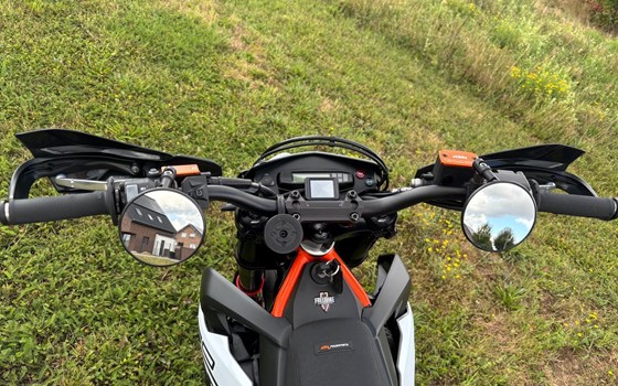 Gebrauchtmotorrad KTM 690 SMC R - Bild 5