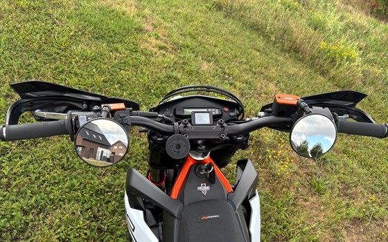 Gebrauchtmotorrad KTM 690 Supermoto R - Bild 5