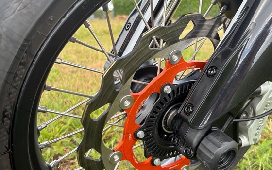 Gebrauchtmotorrad KTM 690 SMC R - Bild 9