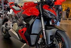 Ducati Streetfighter V4