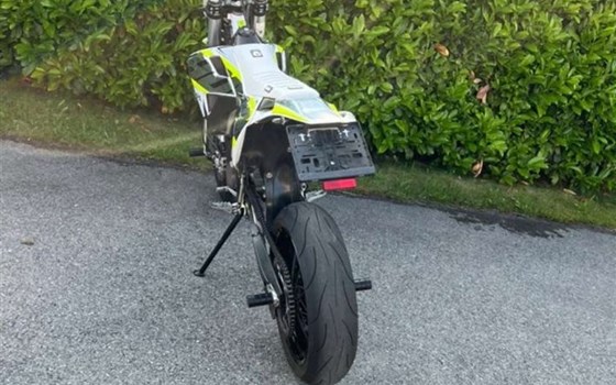 Gebrauchtmotorrad Husqvarna FE 450 - Bild 6