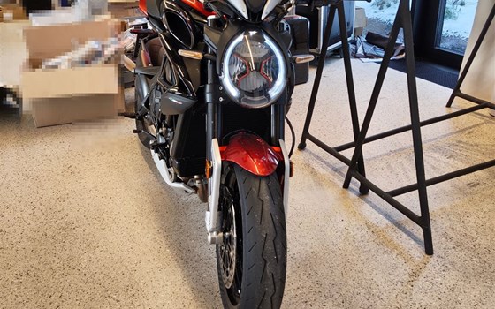 Gebrauchtmotorrad MV Agusta Dragster 800 RR SCS - Bild 3