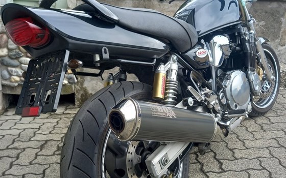 Gebrauchtmotorrad Suzuki GSX 1200 - Bild 3