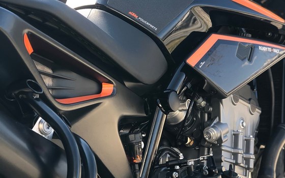 Gebrauchtmotorrad KTM 790 Duke - Bild 9