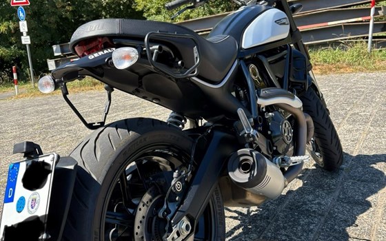 Gebrauchtmotorrad Ducati Scrambler Icon Dark - Bild 2