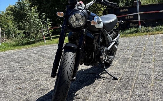 Gebrauchtmotorrad Ducati Scrambler Icon Dark - Bild 5