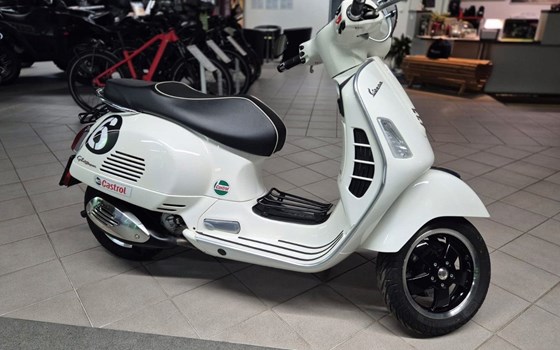 Gebrauchtmotorrad Vespa GTS 300 - Bild 5