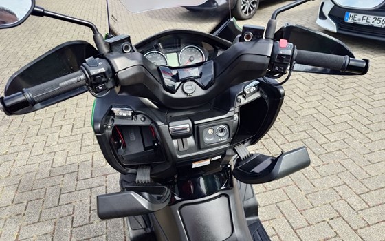 Gebrauchtmotorrad Suzuki Burgman 400 - Bild 16