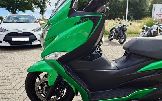 Gebrauchtmotorrad Suzuki Burgman 400 - Bild 7