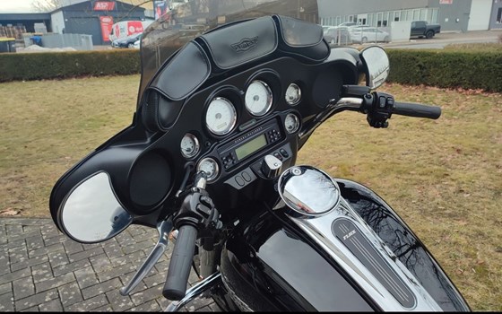 Gebrauchtmotorrad Harley-Davidson Touring Electra Glide Standard FLHT - Bild 15