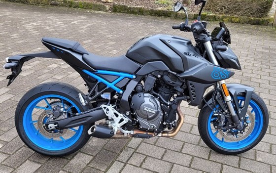 Gebrauchtmotorrad Suzuki GSX-8S - Bild 1