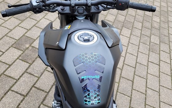 Gebrauchtmotorrad Suzuki GSX-8S - Bild 5