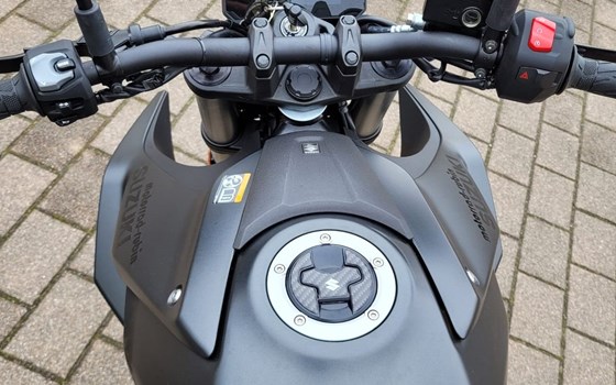 Gebrauchtmotorrad Suzuki GSX-8S - Bild 6