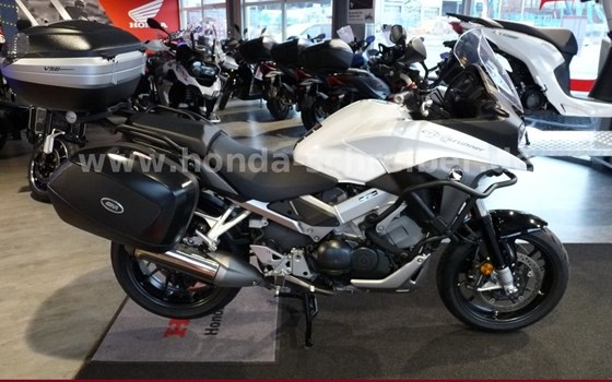 Gebrauchtmotorrad Honda VFR800X Crossrunner - Bild 1