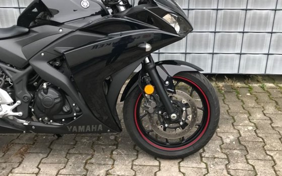 Gebrauchtmotorrad Yamaha YZF-R3 - Bild 1
