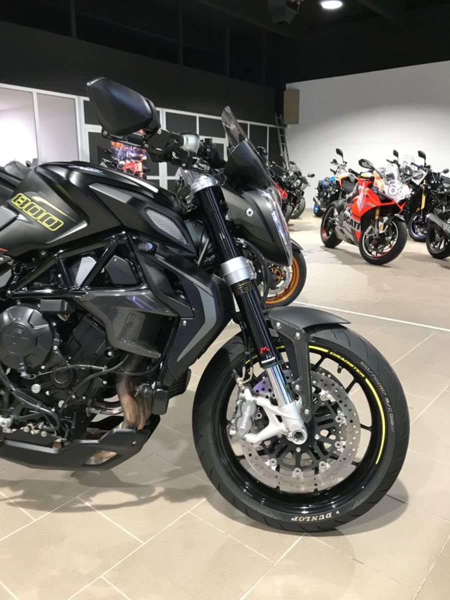 MV Agusta Brutale 800 DRAGSTER