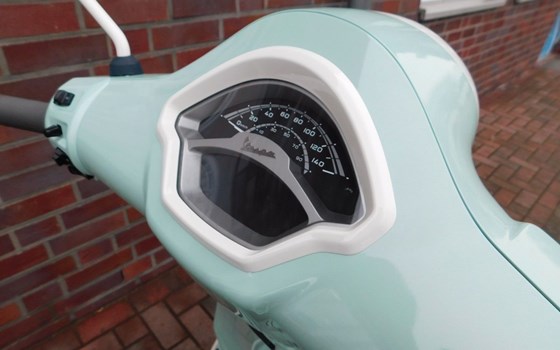 Neufahrzeug Vespa GTS 125 - Bild 13