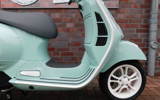 Neufahrzeug Vespa GTS 125 - Bild 16