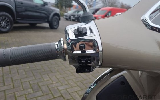 Neufahrzeug Vespa GTS 125 - Bild 11