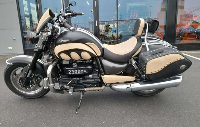 Triumph Rocket III Roadster