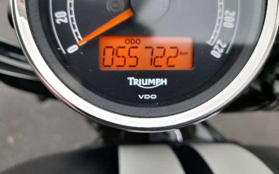 Gebrauchtmotorrad Triumph Rocket III Roadster - Bild 6