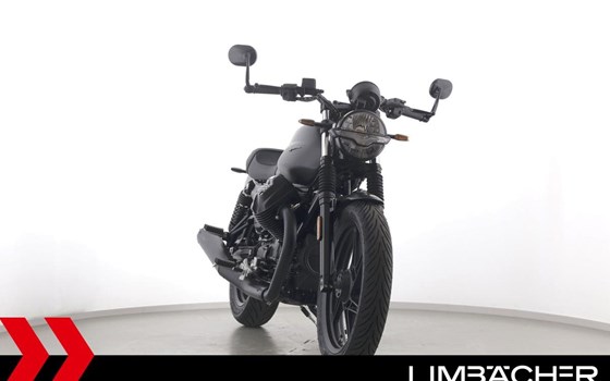 Neufahrzeug Moto Guzzi V7 Stone - Bild 11