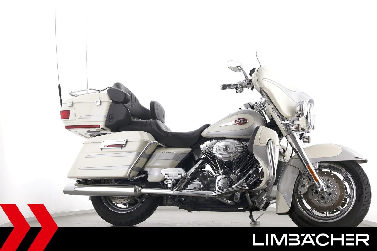 Harley-Davidson CVO Ultra Limited FLHTKSE FLHTCUSE3