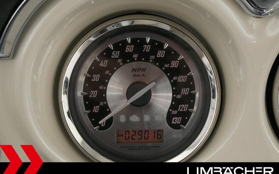 Gebrauchtmotorrad Harley-Davidson CVO FLHTCUSE Ultra Classic Electra Glide - Bild 12