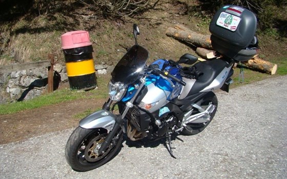 Gebrauchtmotorrad Suzuki GSR 600 - Bild 1