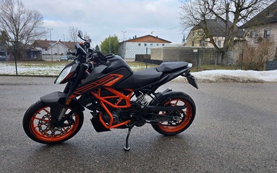 Gebrauchtmotorrad KTM 125 Duke - Bild 1