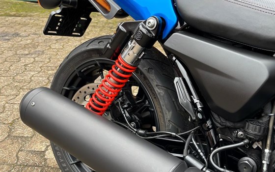 Gebrauchtmotorrad Harley-Davidson Street Rod - Bild 14