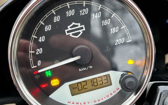 Gebrauchtmotorrad Harley-Davidson Street Rod - Bild 16