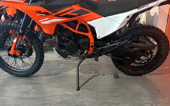 Neufahrzeug KTM 390 Enduro R - Bild 10