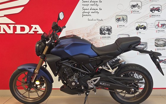 Gebrauchtmotorrad Honda CB300R - Bild 5