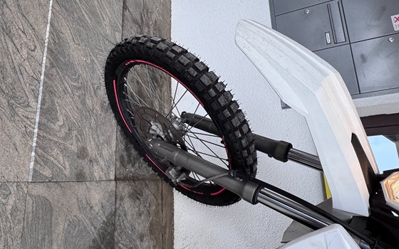 Gebrauchtmotorrad Rieju MRT 50 - Bild 3