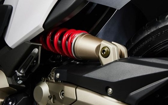 Neufahrzeug Kymco AK 575i ABS Premium - Bild 11