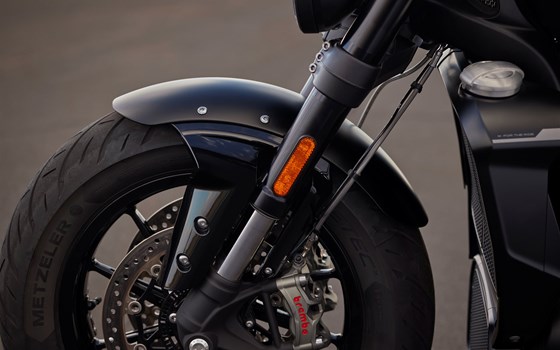 Neufahrzeug Triumph Rocket 3 Storm GT - Bild 8