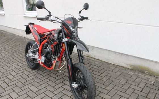 Neufahrzeug SWM SM 125 R - Bild 3