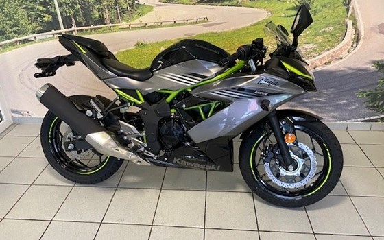 Neufahrzeug Kawasaki Ninja 125 - Bild 1
