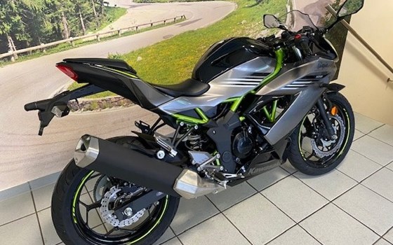 Neufahrzeug Kawasaki Ninja 125 - Bild 4