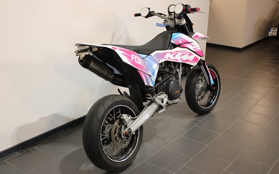 Gebrauchtmotorrad KTM 690 SMC - Bild 6