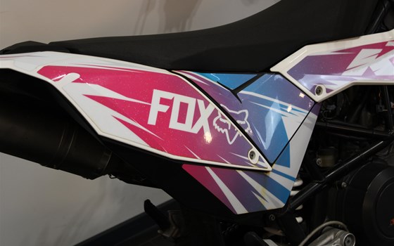 Gebrauchtmotorrad KTM 690 SMC - Bild 8