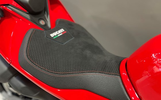 Gebrauchtmotorrad Ducati Streetfighter V2 S - Bild 11